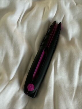 Mini Cordless Flat Iron